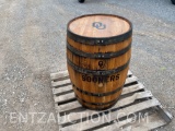 OU WOODEN WHISKEY BARREL