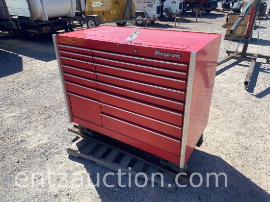 SNAP ON 53" X 29" X 38" TOOLBOX, 15 DRAWER