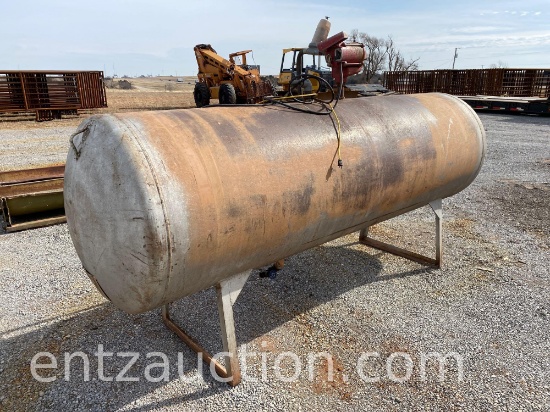 500 GALLON FUEL TANK