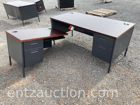 OFFICE DESK WITH RETURN