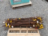 LOT OF APPROX. 100 HOT WIRE POSTS