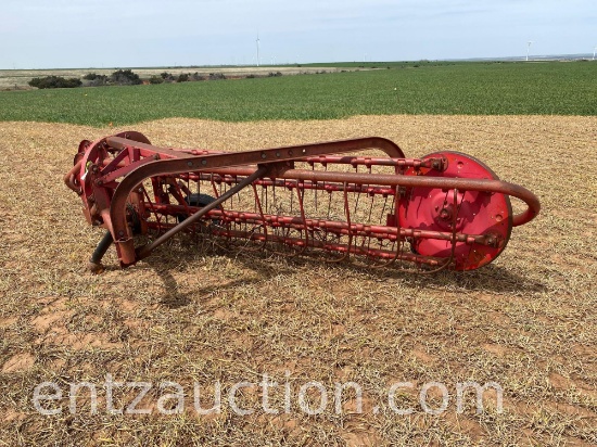 MF 8' SIDE DELIVERY RAKE, PTO