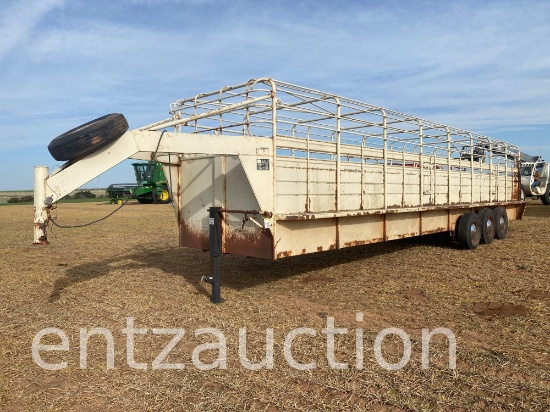 WW 6' X 32' GN STOCK TRAILER, 3 AXLE, OPEN