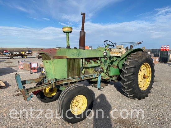 1968 JD 4020 TRACTOR, DIESEL, 2 HYDRAULICS,