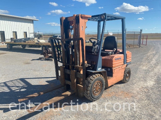TOYOTA FORKLIFT 5FD25, DIESEL , 5,000#,