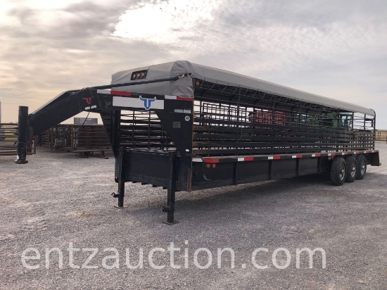 2012 NECKOVER 6'8" X 32' STOCK TRAILER, TRIPLE