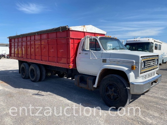 1974 CHEVY C65 GRAIN TRUCK, 427, AUTO, AIR BRAKES,