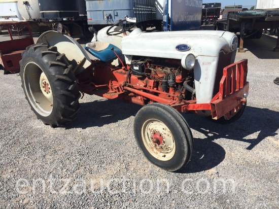 FORD 640 TRACTOR, GAS, 3PT, PTO,