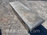 ATWOODS ALUMINUM DIAMOND PLATE CROSSBED TOOLBOX