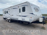 2011 HARTLAND TRAIL RUNNER 29' TRAVEL TRAILER,