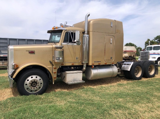 1990 PETERBILT 379,