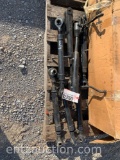 2) NEW HOLLAND LIFT LINKS, 4 NEW HOLLAND TOP LINKS,