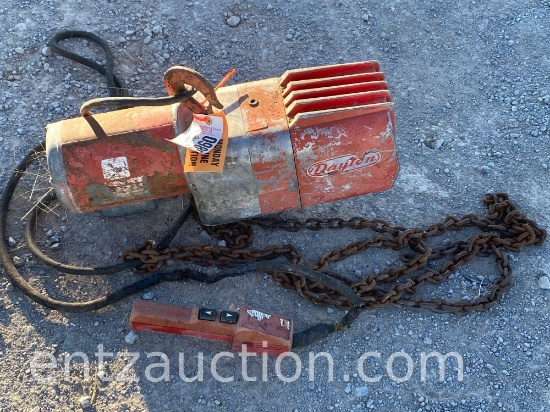 DAYTON 1 TON HOIST, 110V