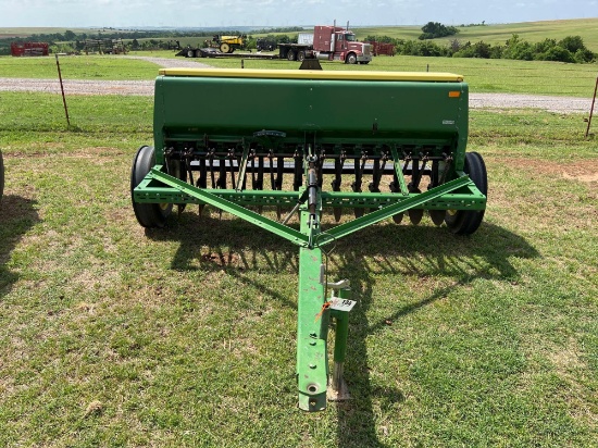 JD 8250 GRAIN DRILL, SD, 14-7''' W/ FERTILIZER