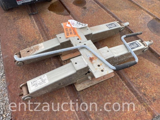 2) LIFTCO LE-SURE LIFT EXT CAMPER STABILIZER W/ CRANK