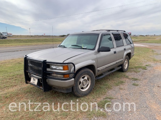 2000 CHEVY TAHOE, 350 GAS ENGINE, AUTO, 4X4,