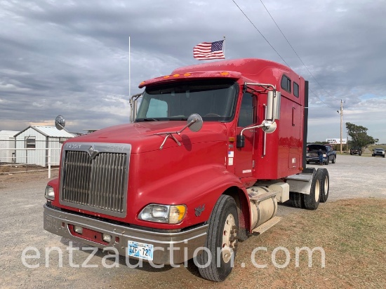 2007 INTERNATIONAL SLEEPER SEMI, CAT C13, DSL.,