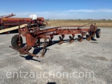 MASSEY FERGUSON 880 PLOW, 6 BOTTOM, ON LAND,