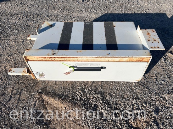 PACK RAT TOOLBOX, 40" X 24" X 11"