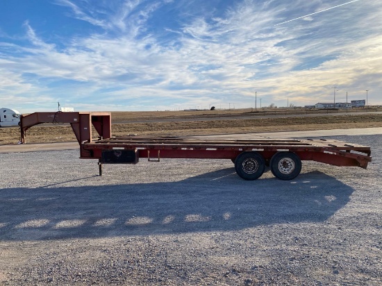 1997 FLATBED TRAILER, 96" X 24' + 4' DOVETAIL, GN,