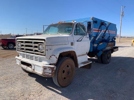 1978 CHEVY C60 TRUCK, PROPANE, 4 SPEED, W/ PATZ