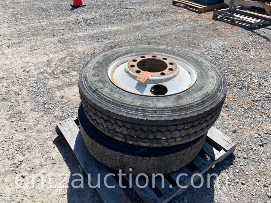 FD690 285/75R24.5 TIRES, 14 PLY, 1) ALUM. RIM,