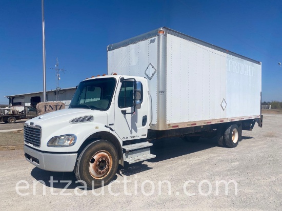 2004 FREIGHTLINER M2 BOX TRUCK, MERCEDES ENG.,