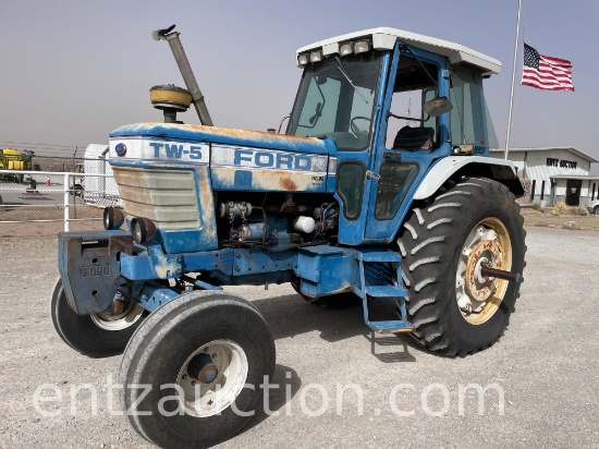 1989 FORD TW-5 TRACTOR, DIESEL, 3PT, PTO,