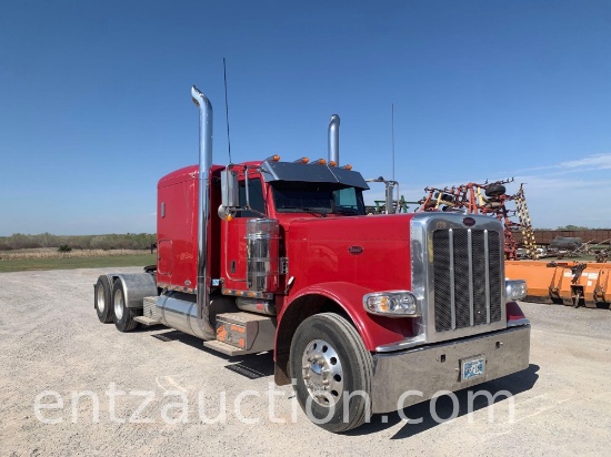 2010 PETERBILT 389 TRUCK, EXT. HOOD, CUMMINS