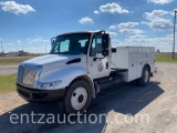 2002 INTERNATIONAL 4400 DAYCAB, DT466, AUTO,