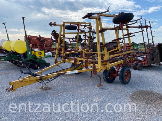 KENT 24' FIELD CULTIVATOR, DF, WALKING TANDEMS, HARROWS