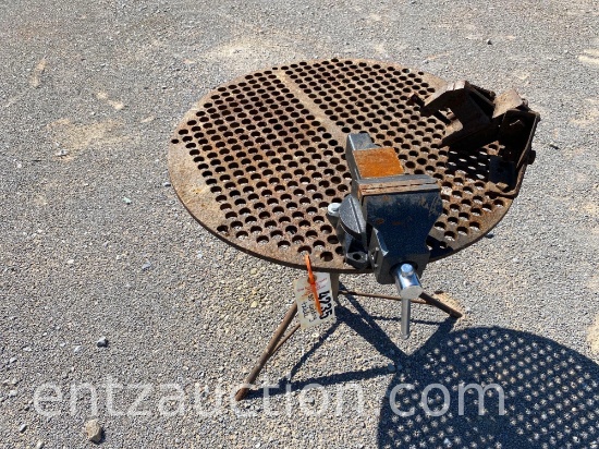 30'' WELDING TABLE W/4'' VICE