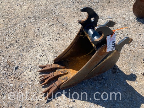 JD 12" MINI EX BUCKET W/ TIGER TEETH, SN:PXBU3XB004456