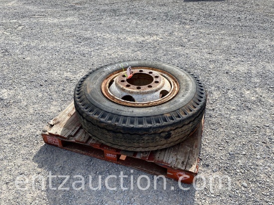 DAYTON TIRE 10.00-22 ON STEEL WHEEL (OLD STYLE