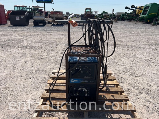 MILLER THUNDERBOLT XL WELDER, 225/150 AMP