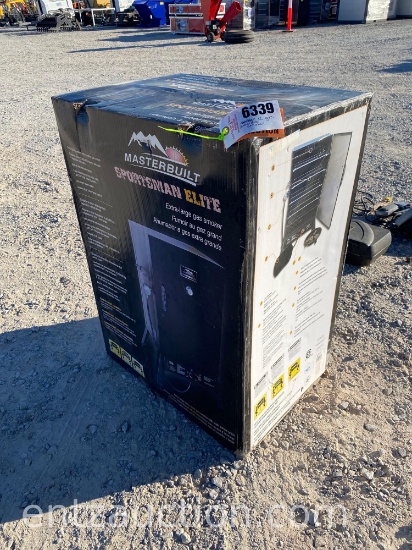 MASTERBUILT EXTRA LARGE GAS SMOKER, UNUSED