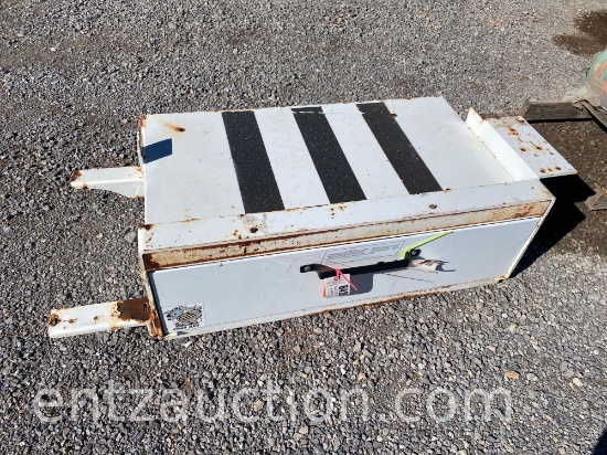 PACK RAT TOOLBOX, 40" X 24" X 11"