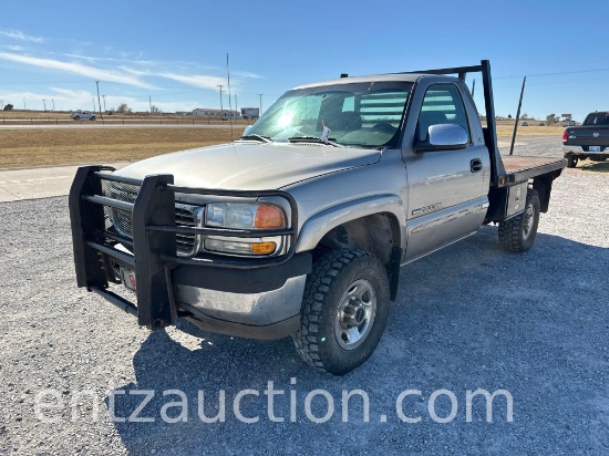 2001 GMC 2500 PICKUP, SINGLE CAB, 4X4, AUTO, 8100
