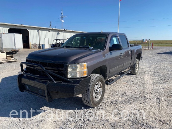 2011 CHEVY SILVERADO PICKUP, CREW CAB,