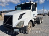 2004 VOLVO VNL TRUCK, VOLVO D12, EATON 10 SPEED,