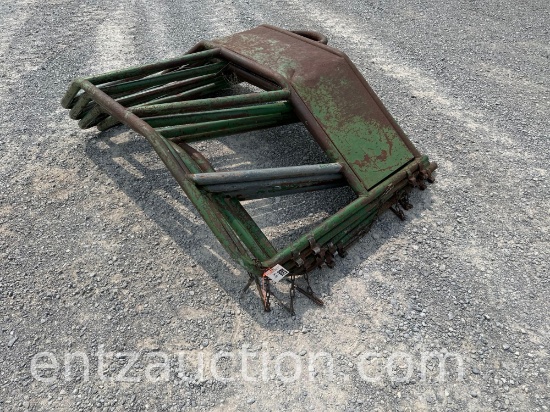 ROUND BALE FEEDER