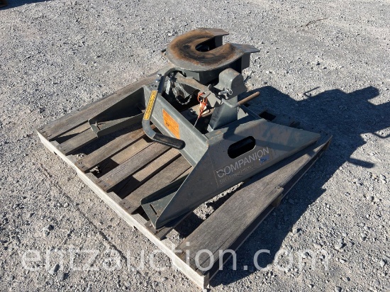 COMPANION 5TH WHEEL HITCH