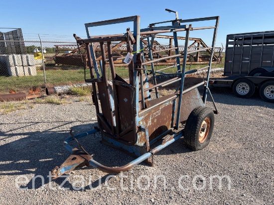 PRIEFERT PORTABLE CATTLE CHUTE