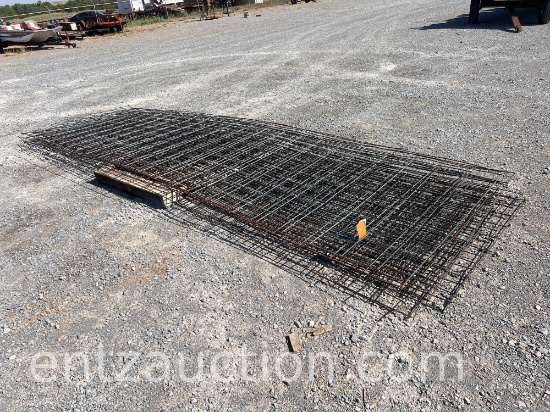 16' X 52" WIRE CATTLE PANELS *SOLD