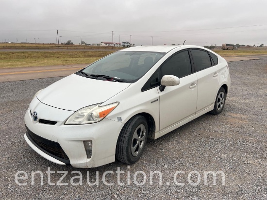 2013 TOYOTA PRIUS HYBRID, 4 DOOR, AUTO, GAS,