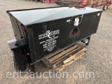 3C CAKE FEEDER, 1200LB,