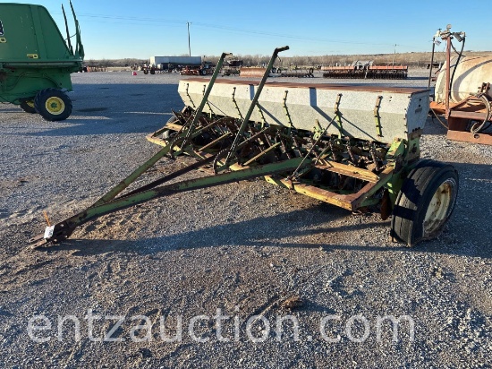 JD DR GRAIN DRILL, 16' X 8'