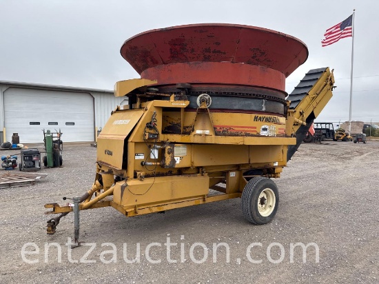 HAYBUSTER H1000 TUB GRINDER,