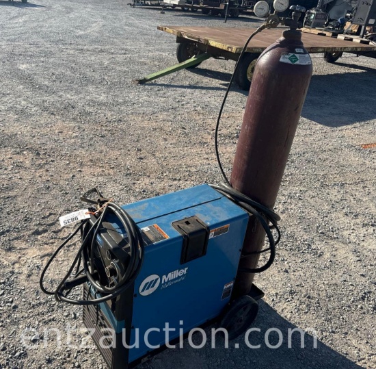 MILLERMATIC 251 WIRE WELDER, 220V W/ BOTTLE,