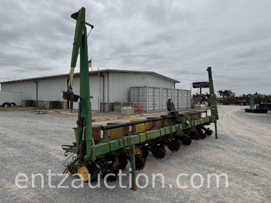 JD 7300 PLANTER, 8 ROW, 36" SPACING, 3PT,
